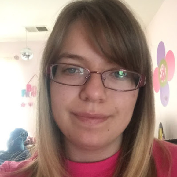 Meet your Posher, Alanna - Picture 1 of 1